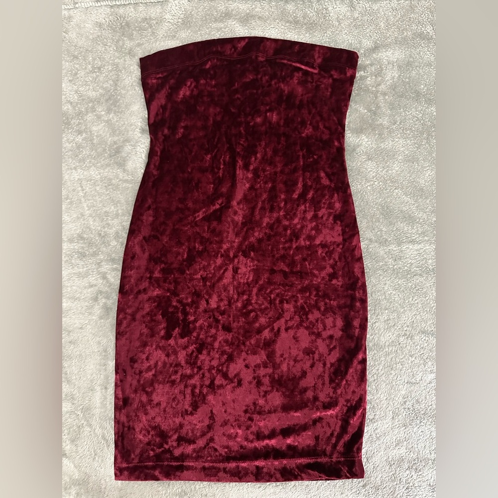 Steps NY Chic Strapless Velvet Dress in Deep Burgundy Size Small